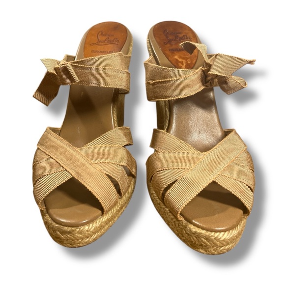 Christian Louboutin Delfin Tan Beige Espadrille Wedge Sandals 39